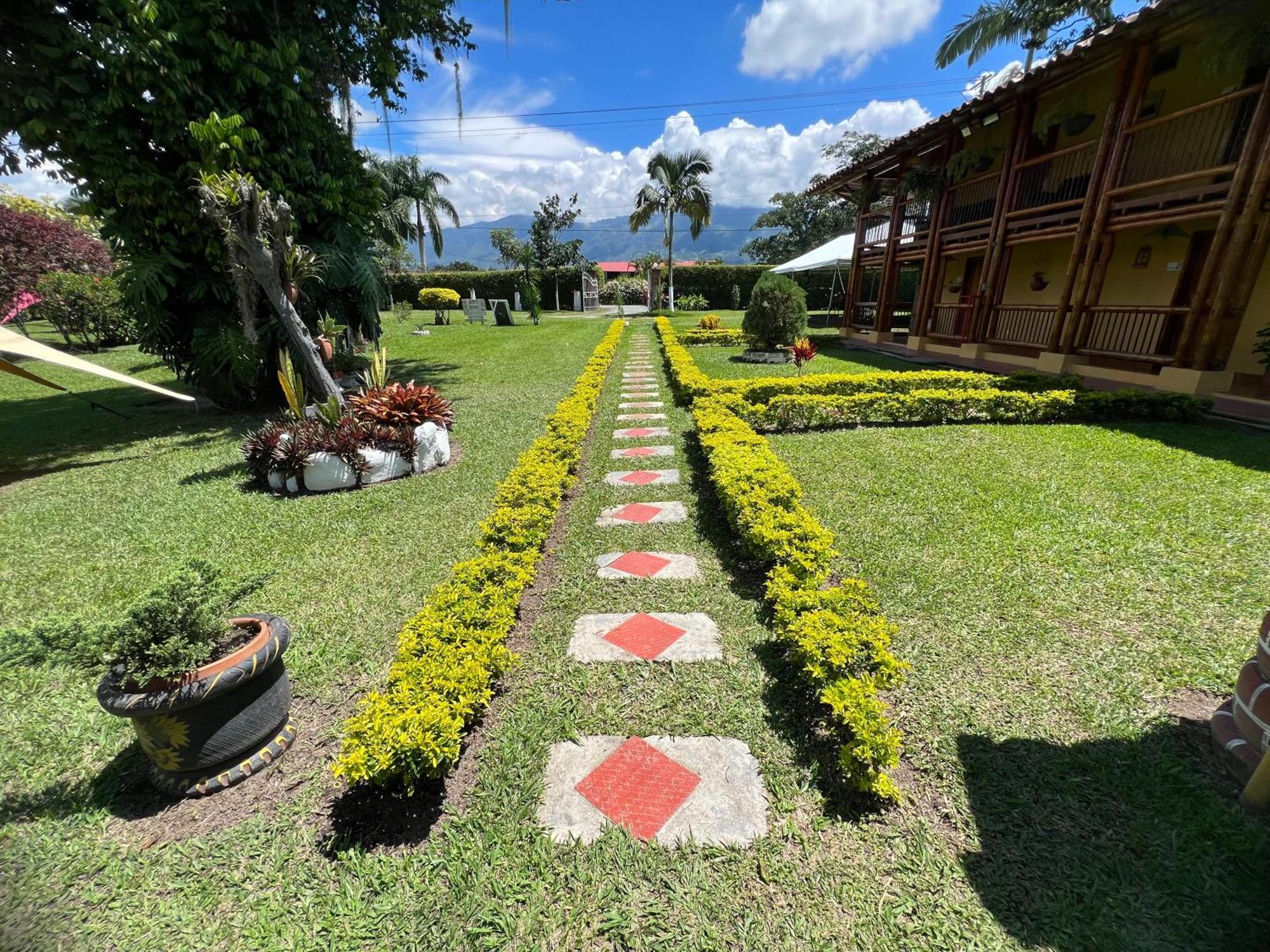 Villa Alejandra Del Quindio Calarcá Zewnętrze zdjęcie